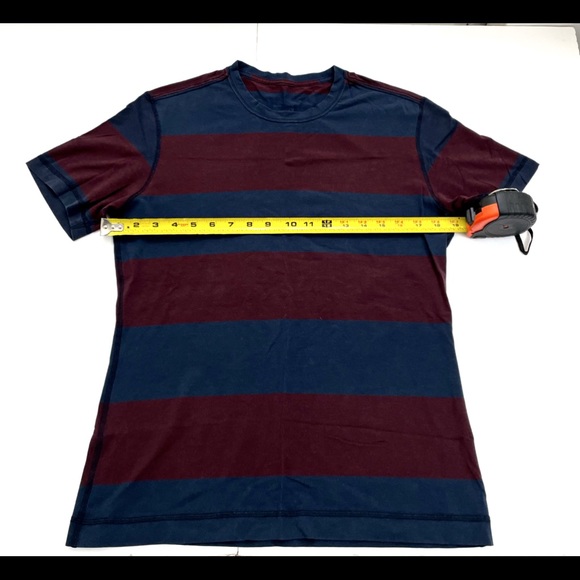 Lululemon Men’s Striped T-Shirt Size Small - Picture 2 of 7